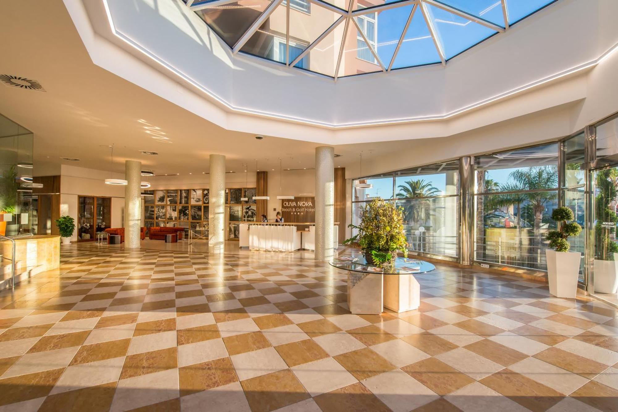 Oliva Nova Beach & Golf Hotel Bagian luar foto
