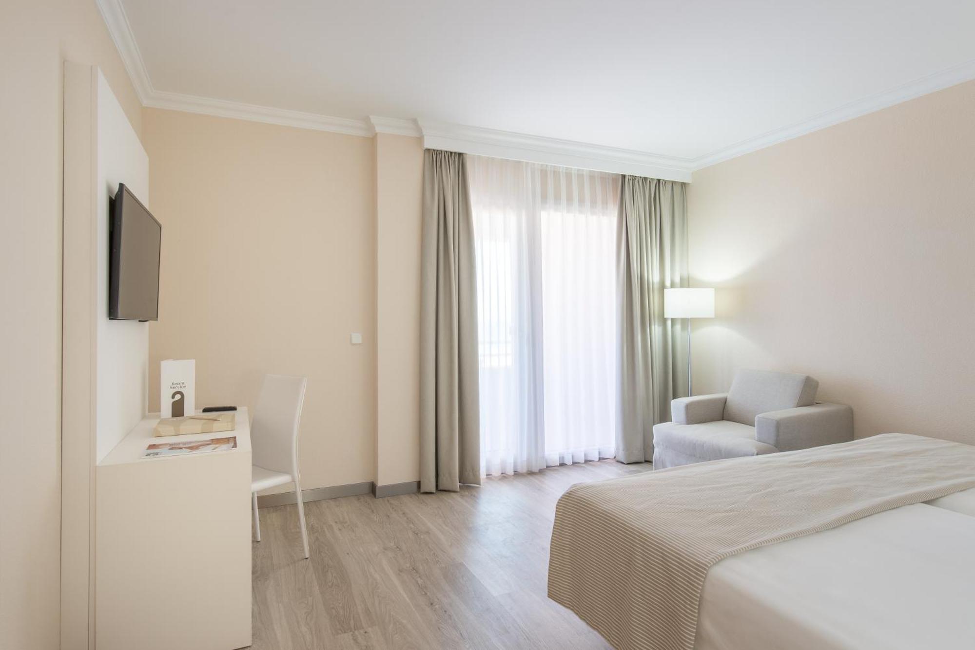 Oliva Nova Beach & Golf Hotel Bagian luar foto